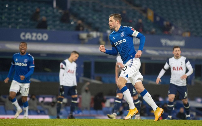 更是通过自 更是通过自