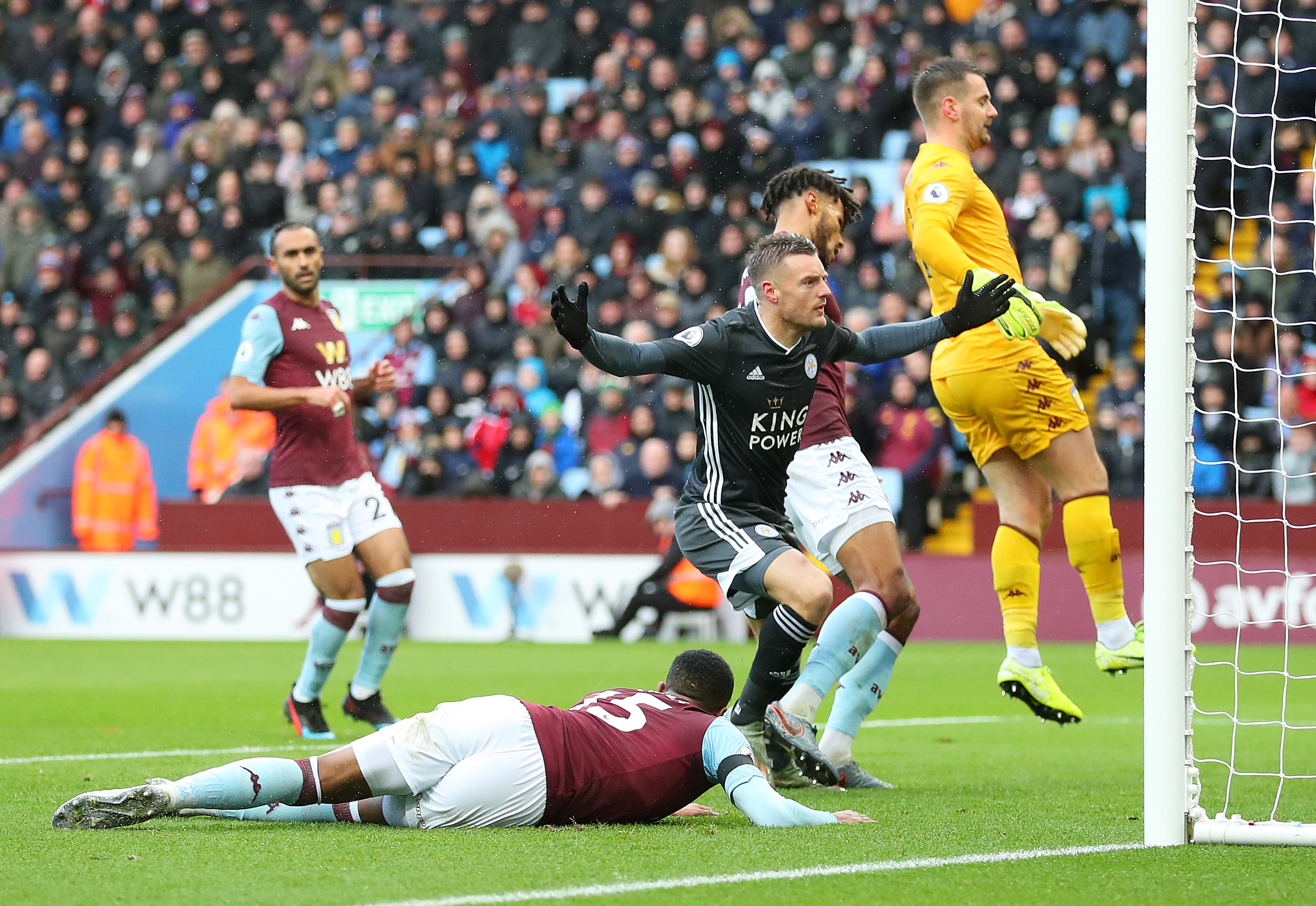 在绿茵场上 在绿茵场上